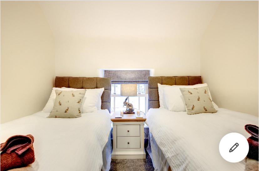 Rustic Retreats Jacks Cottage With Hot Tub & Alpaca Walking Experiences Матлок Екстер'єр фото